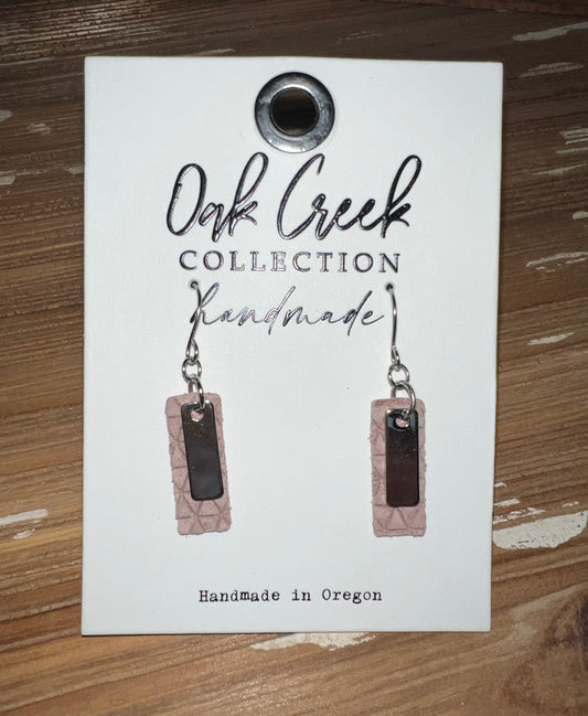Silver Bar With Mauve Leather Earrings