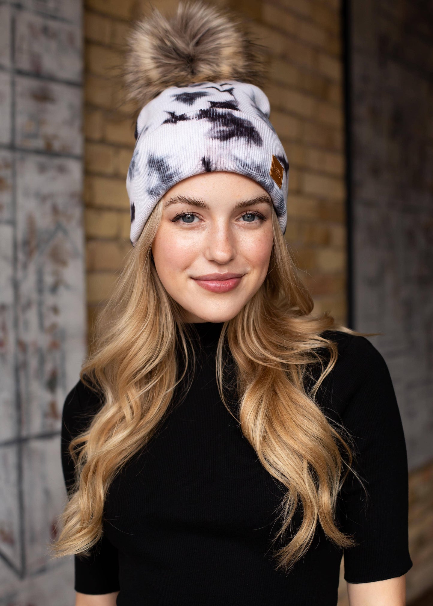 Tie Dye Hat - White & Black