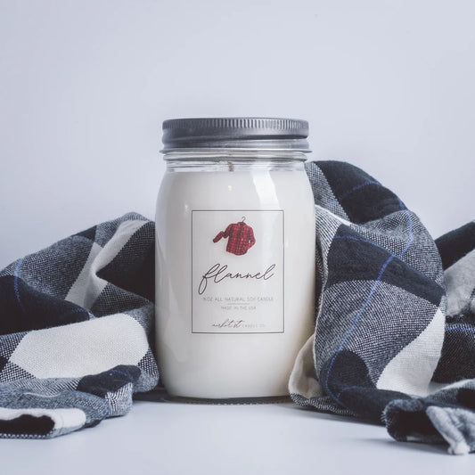 16oz Classic Candle - Flannel