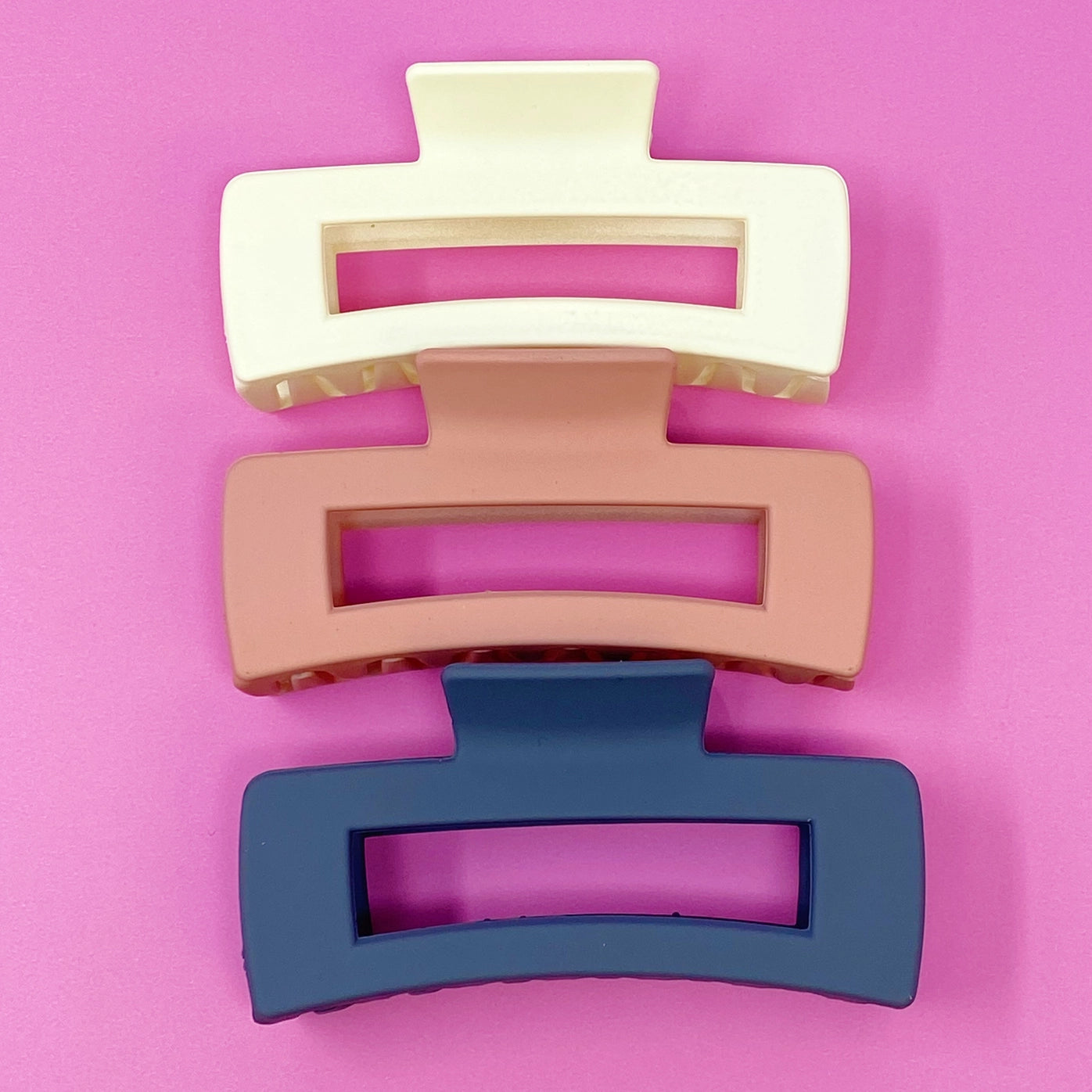 Monotone Hair Claw Clip
