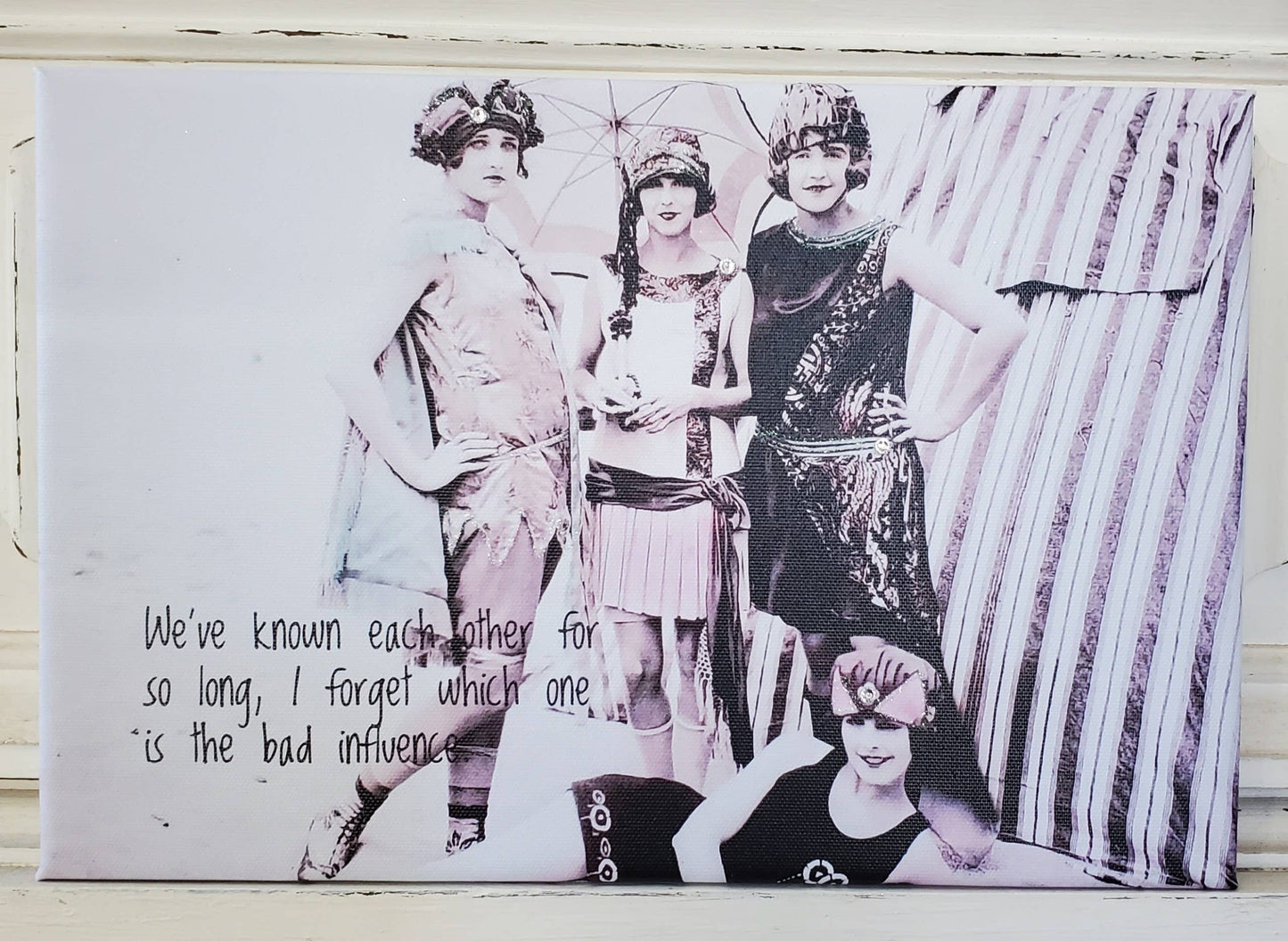 Canvas - Vintage Beach Beauties Friends Bad Influence