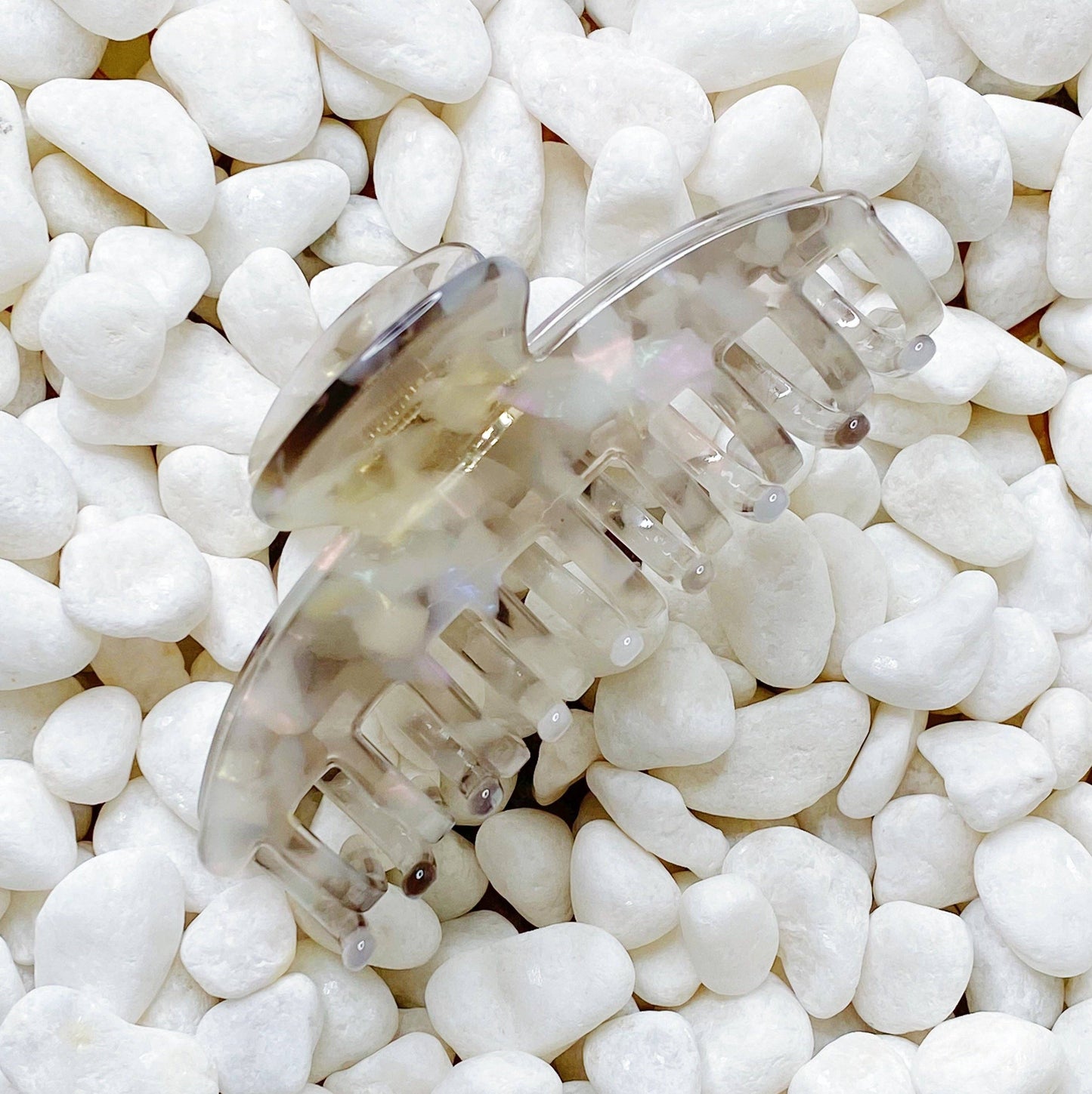 Muted Aura Hair Claw