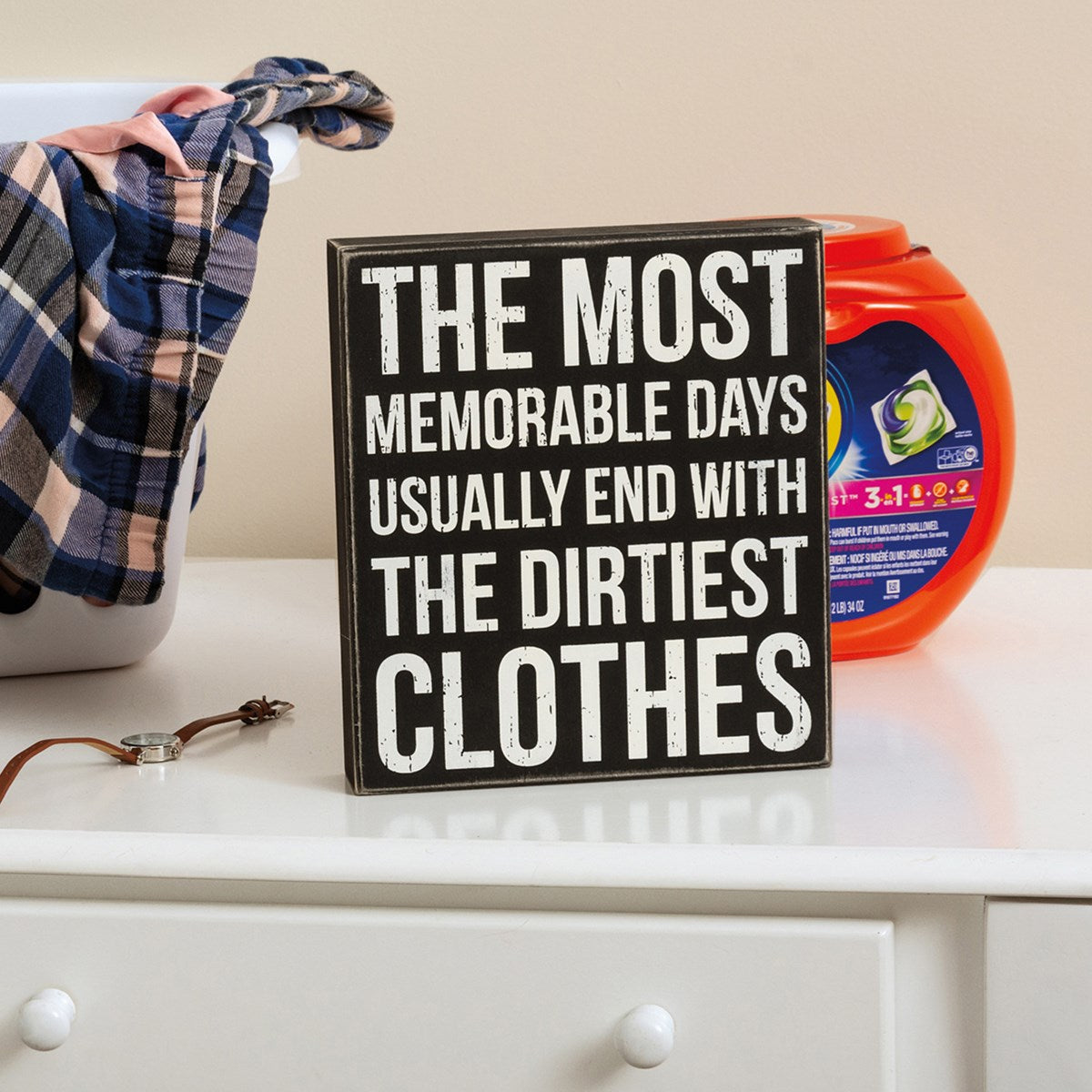 Box Sign - Dirtiest Clothes
