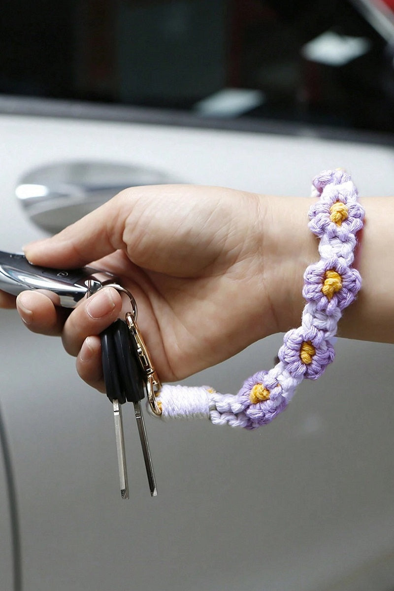 Daisy Flower Wristlet Keychain