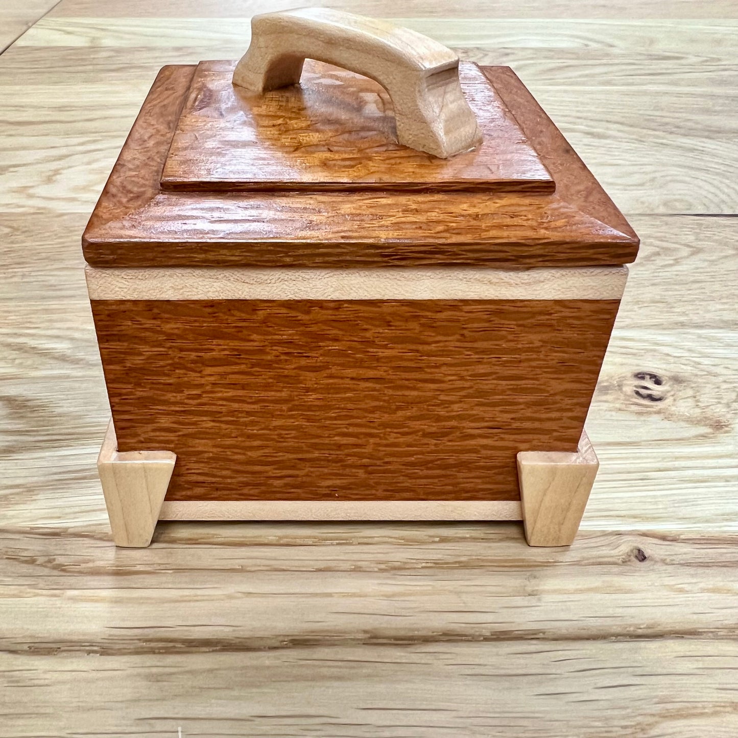 Lacewood Square Keepsake Box