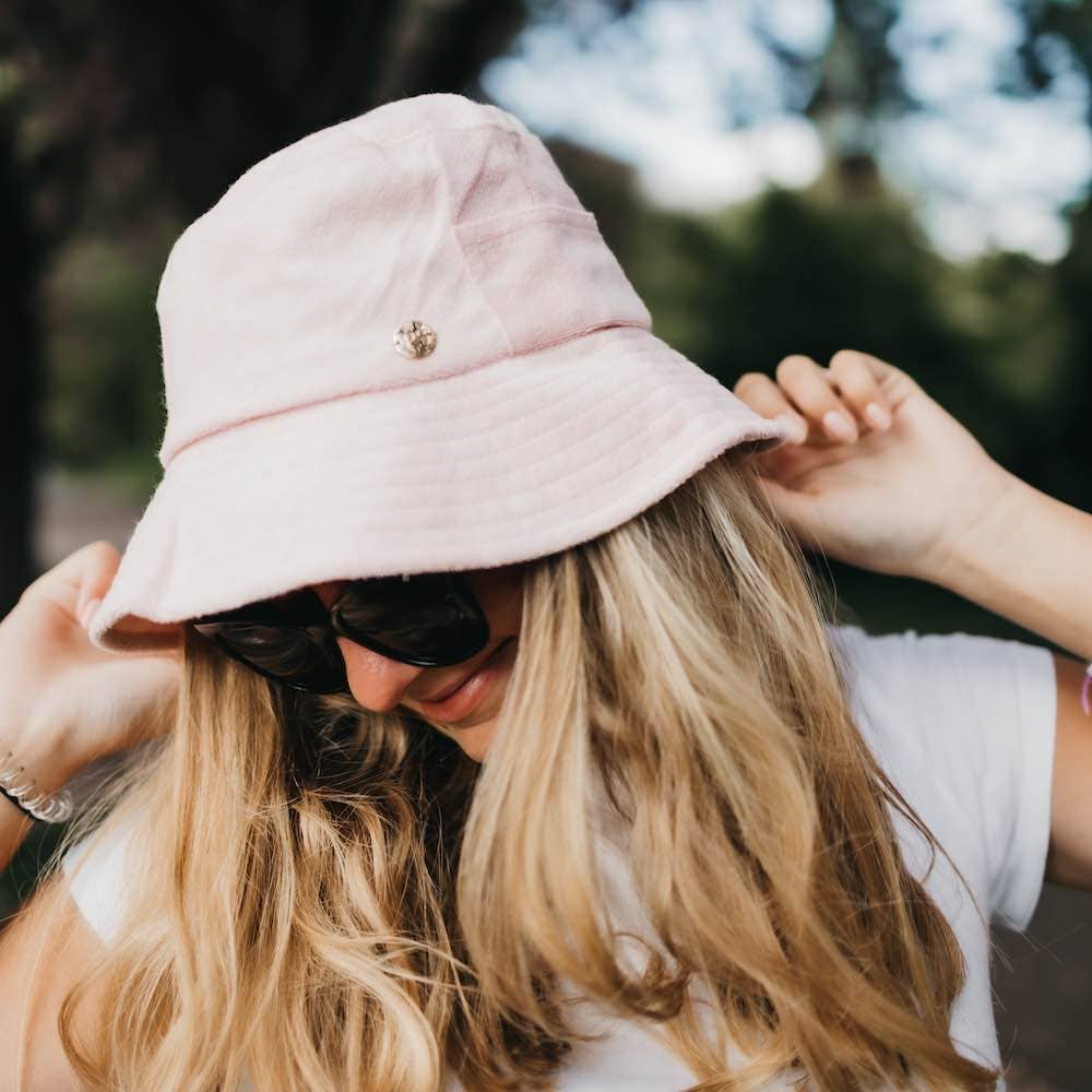 Dip In The Pool Bucket Hat - Pink