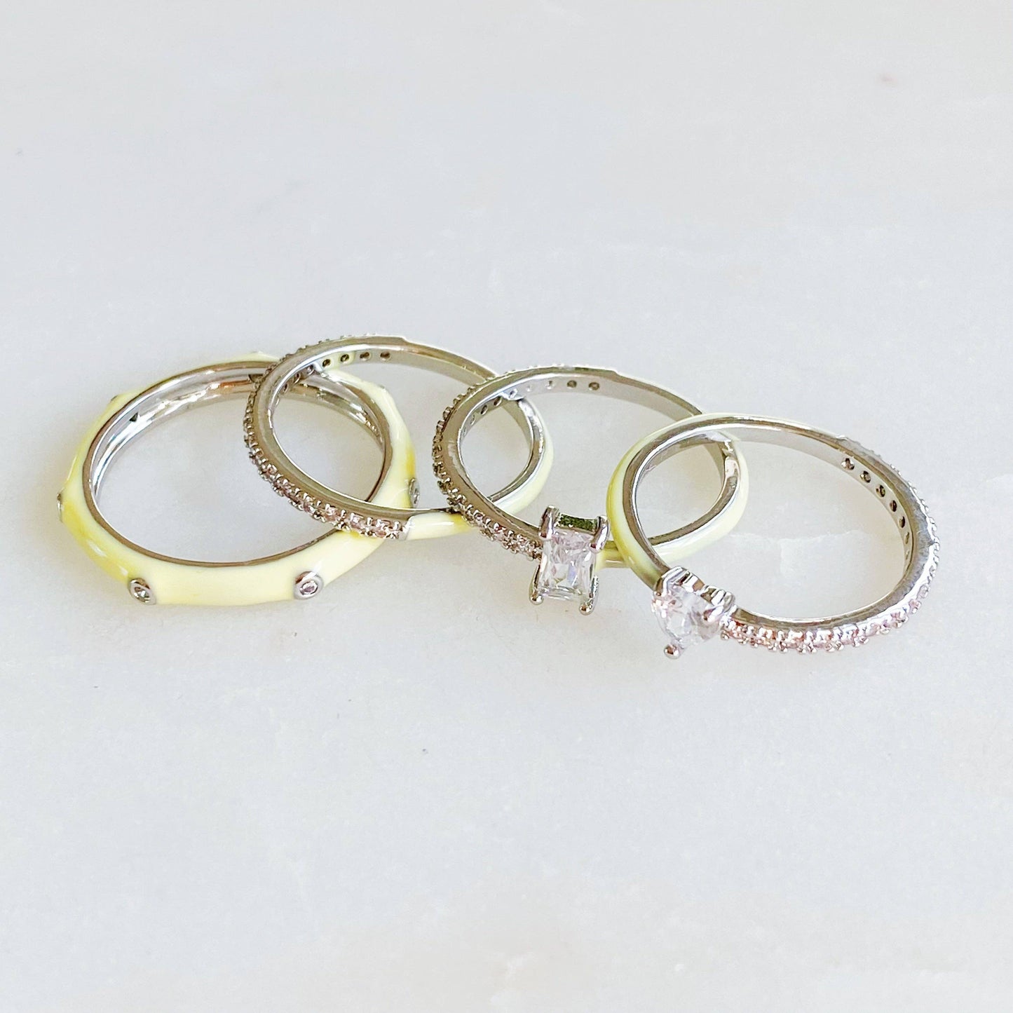 Pastel Glam Ring Set Of 4: Black/Silver