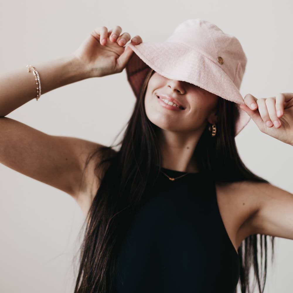 Dip In The Pool Bucket Hat - Pink