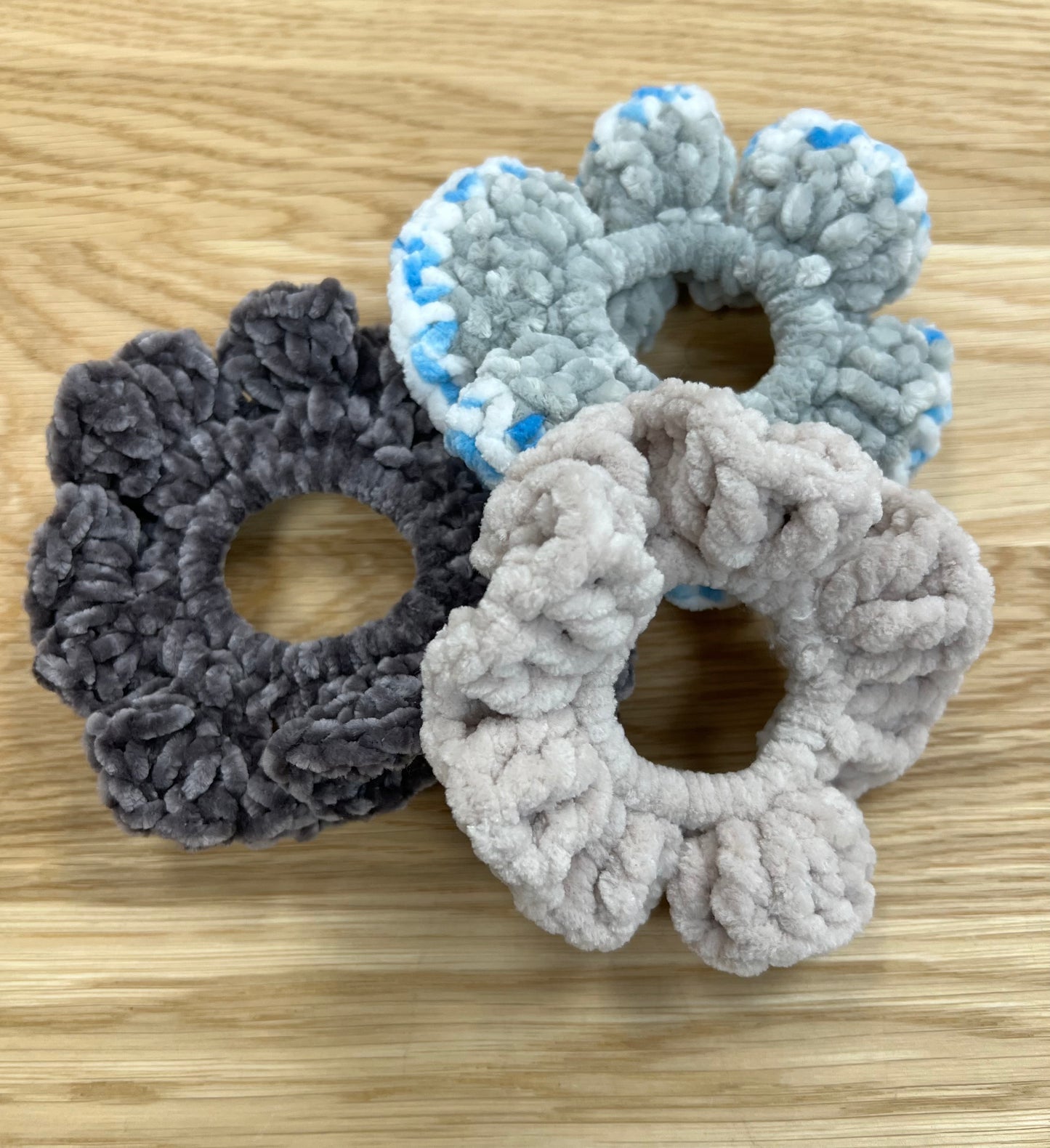 Minxy Crochet Scrunchie