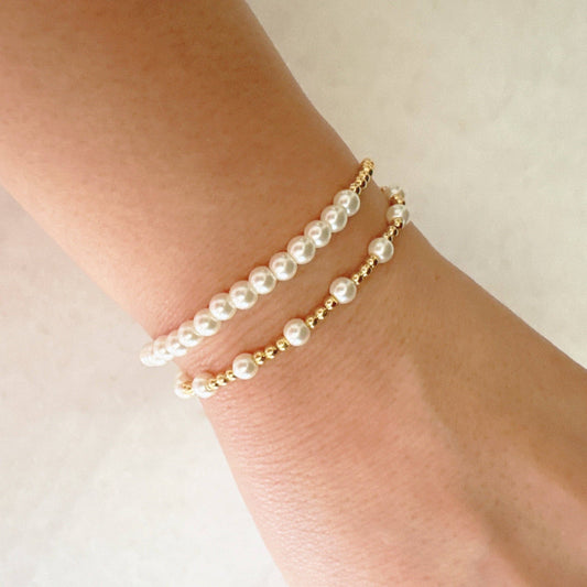 Pearls And Gold Stretch Bracelet Set